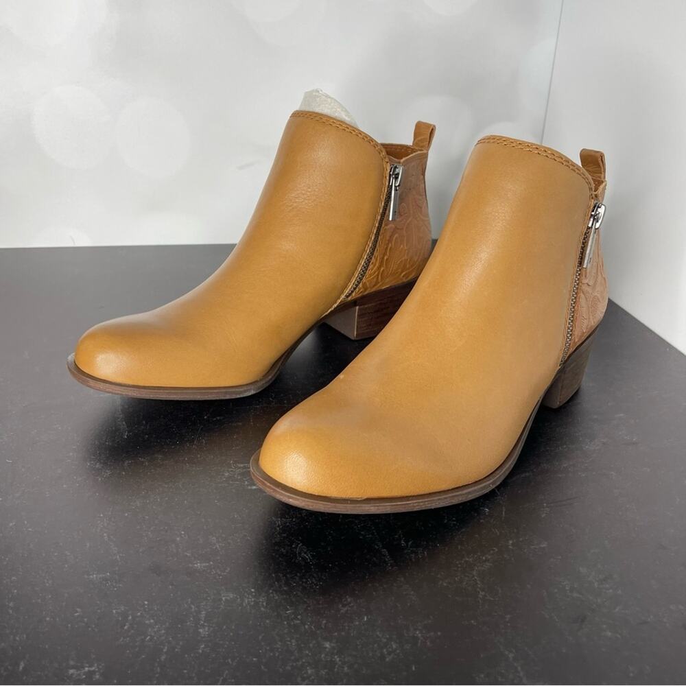 LUCKY BRAND Women's Basel Ankle Booties Caramel New Milled Old English Sz 7.5 - Picture 2 of 10